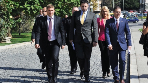 Naprednjaci juče ispred  gradske skupštine
