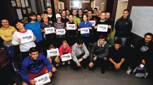 Trče za „Nevidljive  ljude“: Maratonci iz kluba „Trčanje.rs“