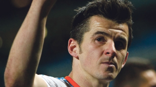 On “zna“ sve:  Džoi Barton