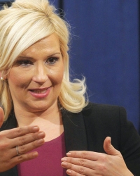 Nemoralno je lažno  se predstavljati:  Zorana Mihajlović