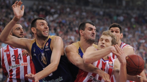 zvezda košarkaši Foto: Marko Metlaš