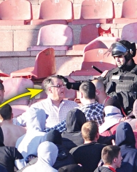 Pokušao da zaustavi sukob policije i „delija“: Nebojša Čović