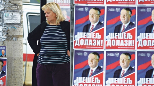 Ulice srpskih gradova oblepljene plakatima sa Šešeljevim likom