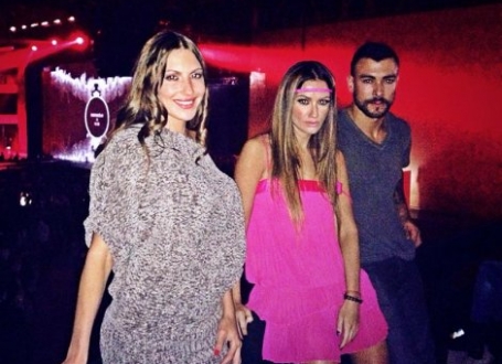 Nevena Adžemović sa sestrom Ivanom Stamenković Sindi i njenim dečkom Urošem