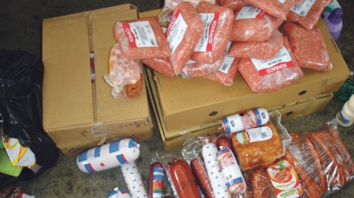 Krijumčarili 52 kilograma mesa i 102 kilograma usoljenih creva