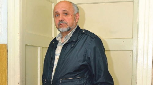 Povređeni  nastavnik  muzičkog:  Dragiša Dačić