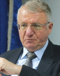 Vojislav Šešelj