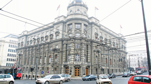 Vladaju, a svesno krše zakon