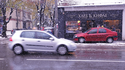 Pekara ispred koje je ukraden automobil s detetom