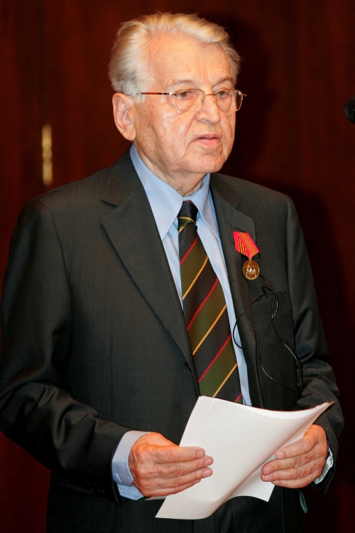 Dobrica Ćosić