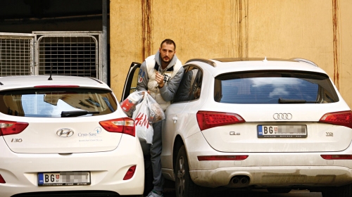 rukometaš posetio nevenčanu suprugu ivanu u porodilištu