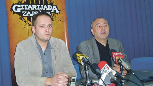 Bez podrške države