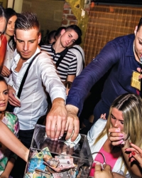 I pevali i donirali  pare: Zvezde „Granda“