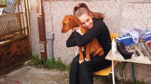 Dejana Stankov u igri sa svojom  mezimicom