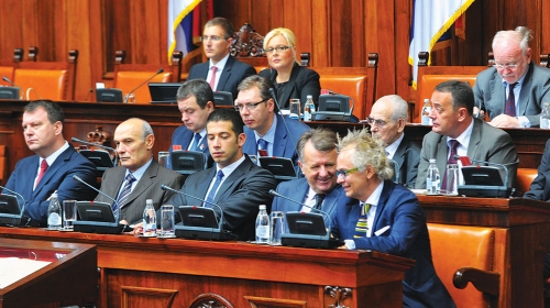 Kriju savetnike  ko zmija noge