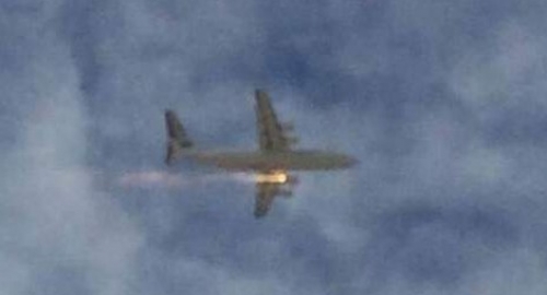 Avion se zapalio u vazduhu
