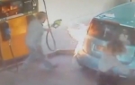 Zapalila mu auto