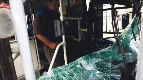 Unutrašnjost  autobusa potpuno  uništena