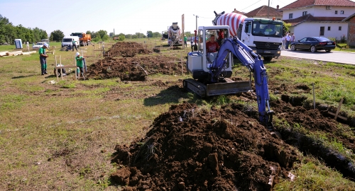 „blic fondacija“ gradi 10 kuća za obrenovčane | Foto: 