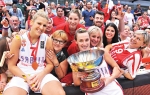 Vesela familija zlatne Nevene