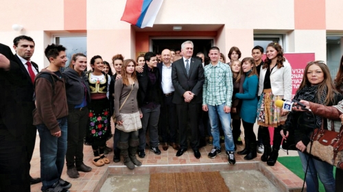 „MK Group“ je donirala 220.000 evra