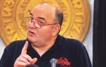 Mafijaške  pudlice žele  da postanu  dvorske. Lako  je sada uvlačiti  se Vučiću