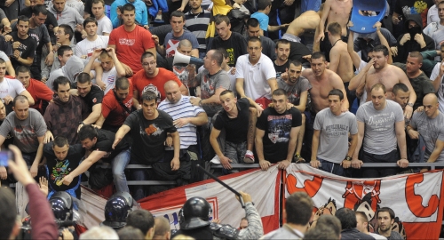 Derbi Zvezda Parizan Navijači Tuča Foto: Aleksandar Dimitrijević