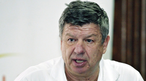 Morali su lekari da prepoznaju da je plod  ugrožen i da se uradi carski rez tokom vikenda,  kaže direktor „Fronta“ Dušan Stanoje