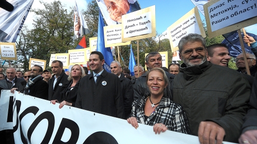 Radikali protestuju zbog Hilari