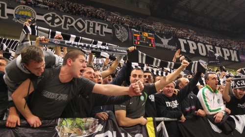 ...Isto su pokušali i Grobari