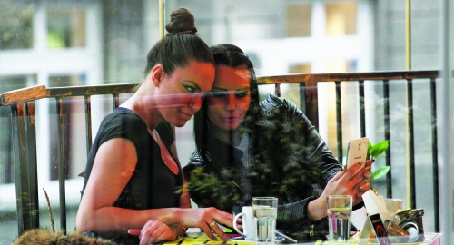 Sara Trajanović i Katarina Grujić Foto: Mitar Mitrović