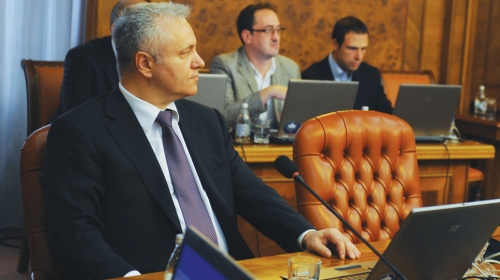 Nemam sreće, nigde  ništa, ostao sam sam:  Dinkić juče na vladi